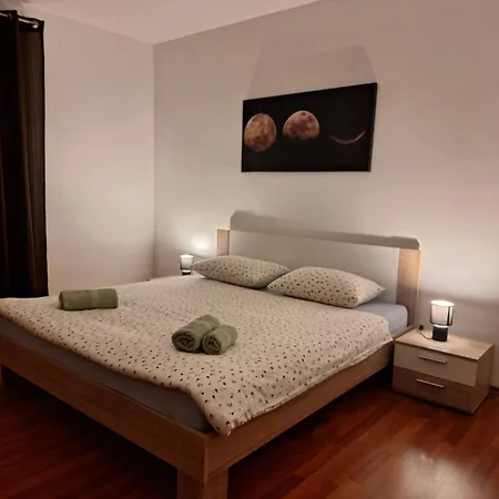 Holiday home Viktoria *